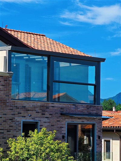 Dvojno zastekljeno okno